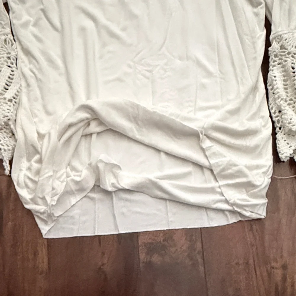 Bailey 44 Cream Blouse with Crochet Bell Sleeves - Picture 4 of 4